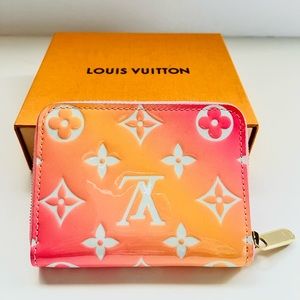 💯% Authentic LOUIS VUITTON MONOGRAM ZIPPY COIN PURSE
